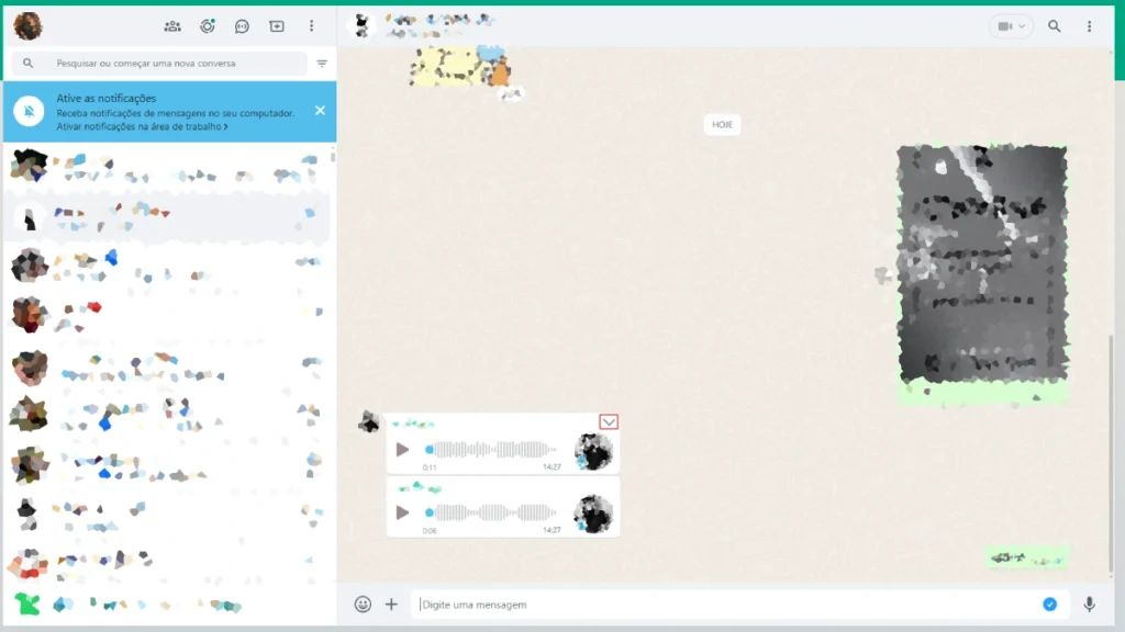 Imagem do WhatsApp Web com conversa e áudio sendo baixado